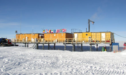 Polvere di stelle nella neve dell’Antartide