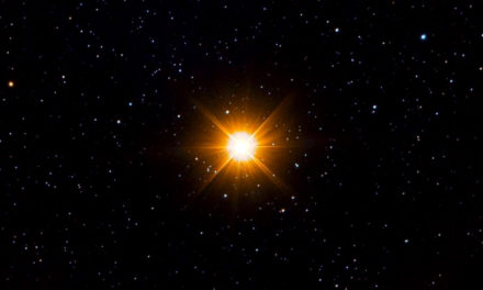 Betelgeuse, scoperta la causa del recente calo di luminosità